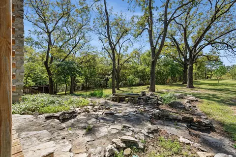 Exterior - 2341 Mueller Ln, Pilot Grove, MO 65276 photo 7 of 10