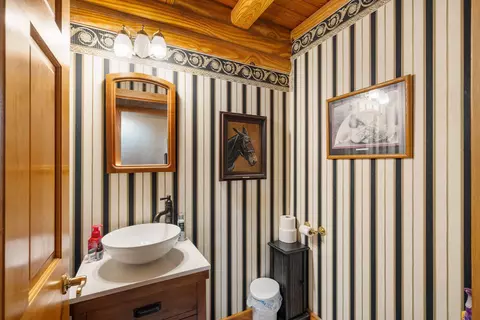Bath - 2341 Mueller Ln, Pilot Grove, MO 65276 photo 1 of 4