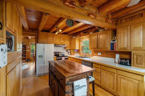 Kitchen - 2341 Mueller Ln, Pilot Grove, MO 65276 photo 5 of 6