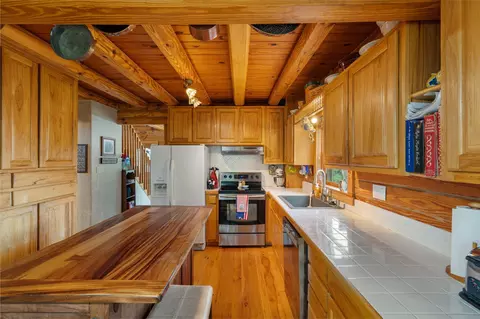 Kitchen - 2341 Mueller Ln, Pilot Grove, MO 65276 photo 3 of 6
