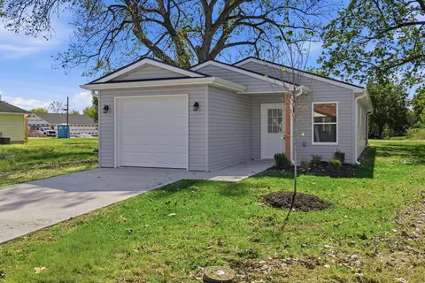 1020 Buchanan St, Moberly, MO 65270