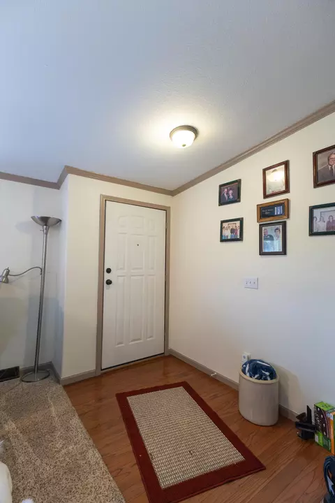 Entry Way - 36746 State Highway Y, Excello, MO 65247 photo 1 of 2