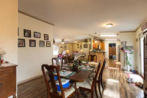 Dining - 36746 State Highway Y, Excello, MO 65247 photo 2 of 3