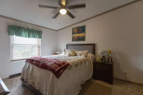Bedroom - 36746 State Highway Y, Excello, MO 65247 photo 5 of 6