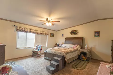 Bedroom - 36746 State Highway Y, Excello, MO 65247 photo 1 of 6