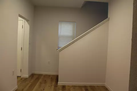 Entry Way - 517 E Park St, Mexico, MO 65265 photo 1 of 4