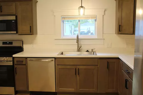 Kitchen - 517 E Park St, Mexico, MO 65265 photo 3 of 4