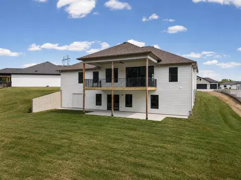 Exterior - 2005 Stone Mountain Ct, Columbia, MO 65201 photo 4 of 8