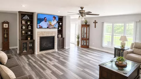Living - 21 Blue Ridge Dr, Eldon, MO 65026 photo 1 of 1
