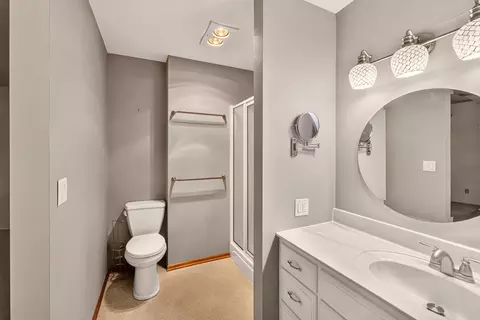 Bath - 215 W 6th St, Fulton, MO 65251 photo 3 of 3