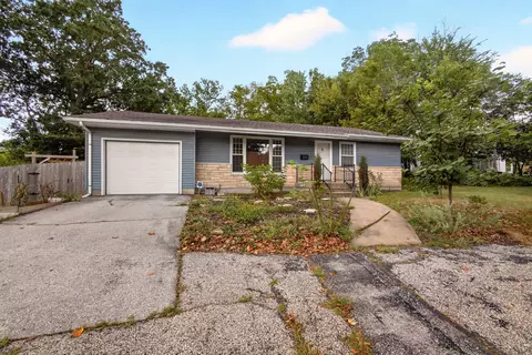 Exterior - 215 W 6th St, Fulton, MO 65251 photo 7 of 7
