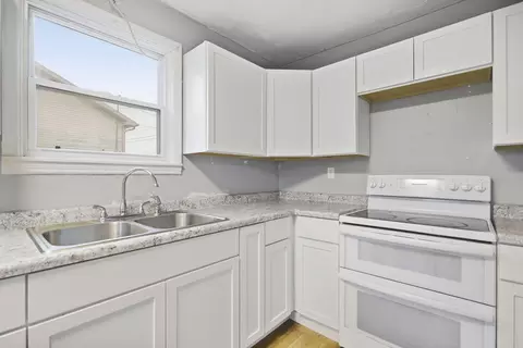 Kitchen - 1127 E Main St, Linn, MO 65051 photo 2 of 2