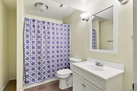Bath - 2665 E Alfalfa Dr, Columbia, MO 65202 photo 3 of 3