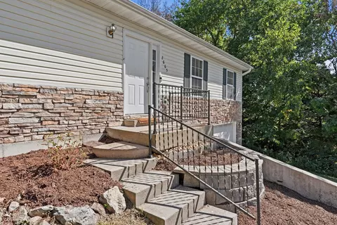 Exterior - 2665 E Alfalfa Dr, Columbia, MO 65202 photo 2 of 10