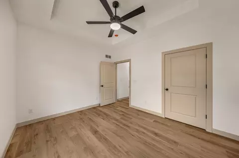 Bedroom - 959 Cochise Dr, Holts Summit, MO 65043 photo 6 of 13