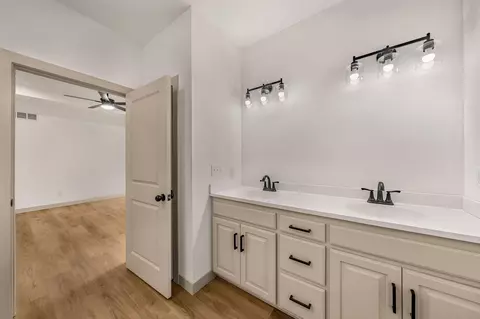 Bath - 959 Cochise Dr, Holts Summit, MO 65043 photo 1 of 3