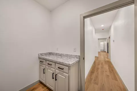 Entry Way - 959 Cochise Dr, Holts Summit, MO 65043 photo 5 of 8