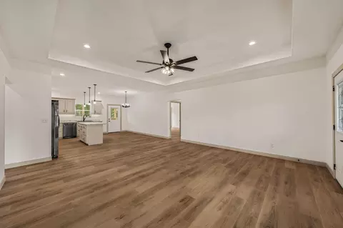 Living - 959 Cochise Dr, Holts Summit, MO 65043 photo 4 of 10