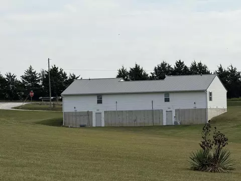 3 Duplexes On Samuel Rdg, New Bloomfield, MO 65063 photo 4