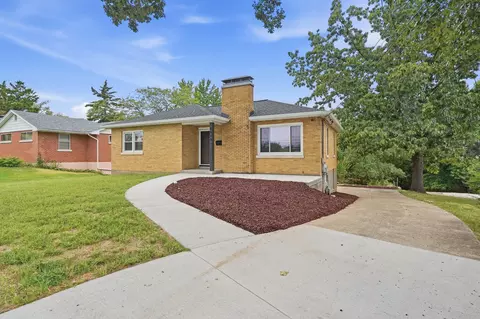 1618 Tanner Bridge Rd, Jefferson City, MO 65101