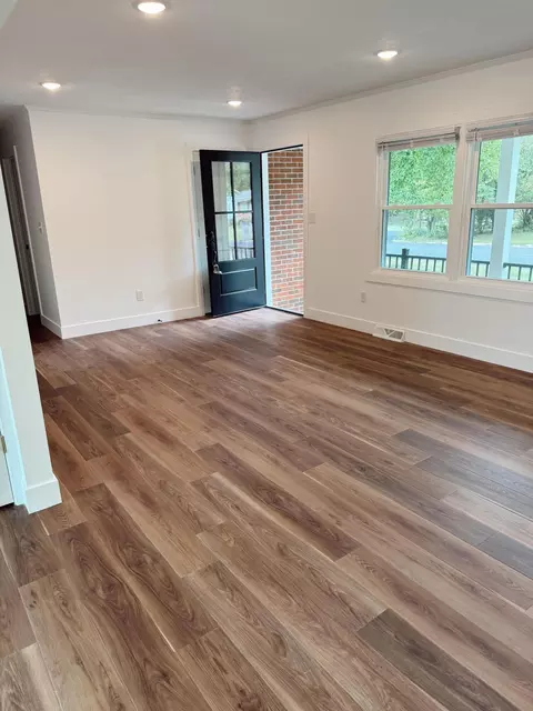 Living - 1800 Iris Dr, Columbia, MO 65202 photo 1 of 3