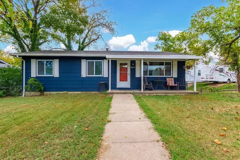 4317 Stevendave Dr, Columbia, MO 65202