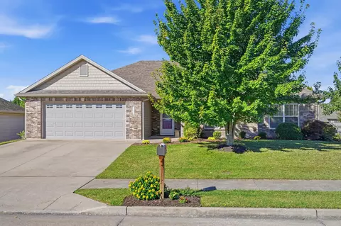 2603 Iron Gate Dr, Columbia, MO 65202