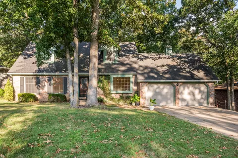 1743 Engelwood Dr, Jefferson City, MO 65101
