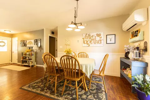 Dining - 9755 E Lake San-lynn Rd, Centralia, MO 65240 photo 1 of 1