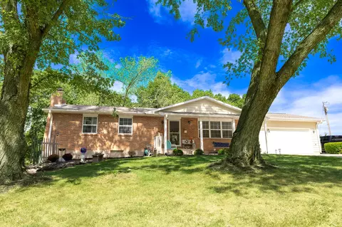 Exterior - 9755 E Lake San-lynn Rd, Centralia, MO 65240 photo 3 of 7