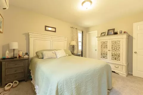 Bedroom - 9755 E Lake San-lynn Rd, Centralia, MO 65240 photo 2 of 9