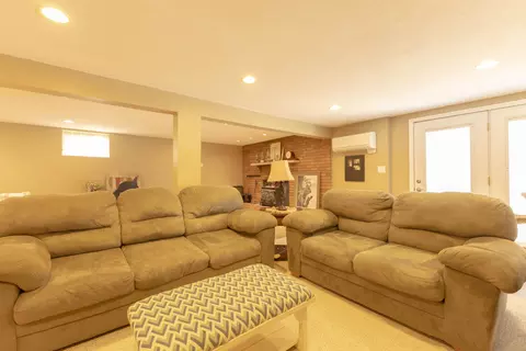 Living - 9755 E Lake San-lynn Rd, Centralia, MO 65240 photo 7 of 8