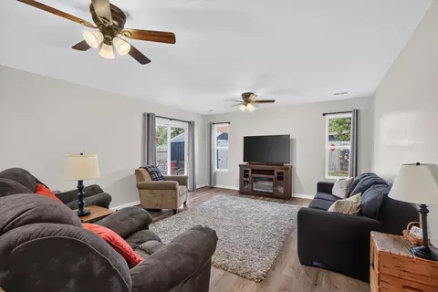 Living - 105 S Maple St, Centralia, MO 65240 photo 1 of 1