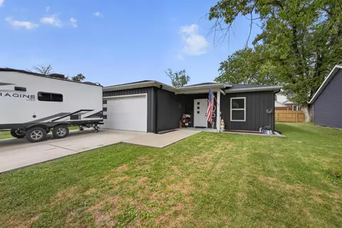 Other - 105 S Maple St, Centralia, MO 65240 photo 1 of 9