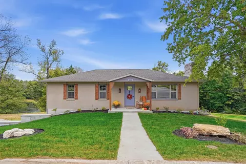 1500 N Mapleview Dr, Columbia, MO 65202
