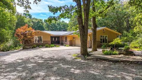 10900 W Alexander Dr, Rocheport, MO 65279