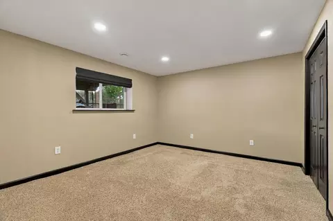 Bedroom - 9325 E St Charles Rd, Columbia, MO 65202 photo 6 of 8
