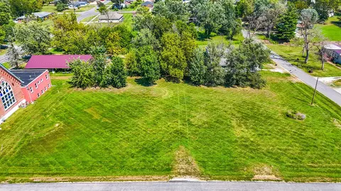 E Smith St, Sturgeon, MO 65284 photo 9