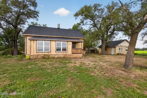 11842 Missouri 5, Versailles, MO 65084