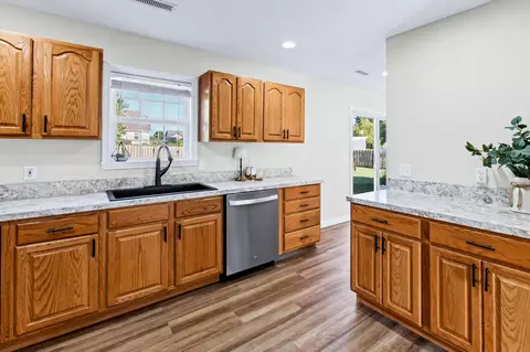 Kitchen - 3206 Palmer Ct, Fulton, MO 65251 photo 3 of 5