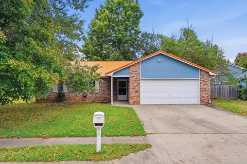 3915 S Phoenix Rd, Columbia, MO 65202