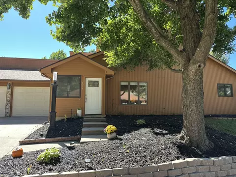 2814 Melody Ln, Columbia, MO 65203