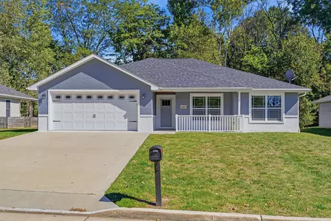 1405 Biscayne Dr, Jefferson City, MO 65109