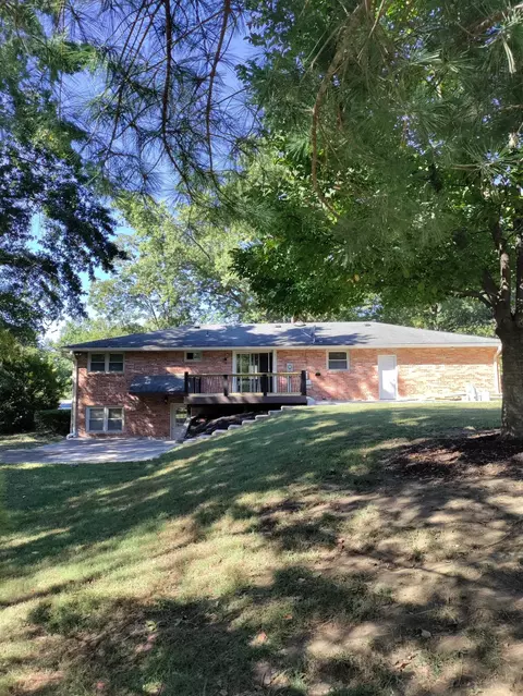 Exterior - 2613 Summit Rd, Columbia, MO 65203 photo 6 of 13