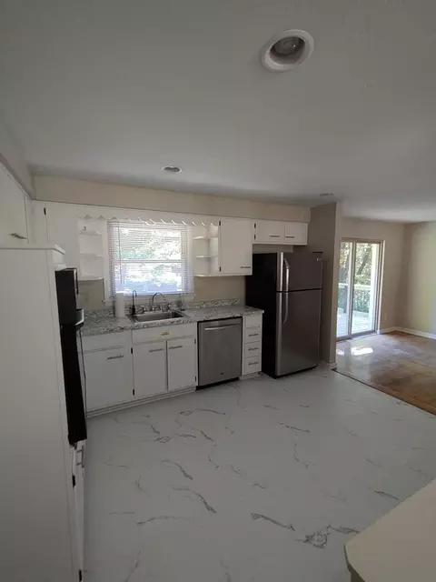 Kitchen - 2613 Summit Rd, Columbia, MO 65203 photo 3 of 3