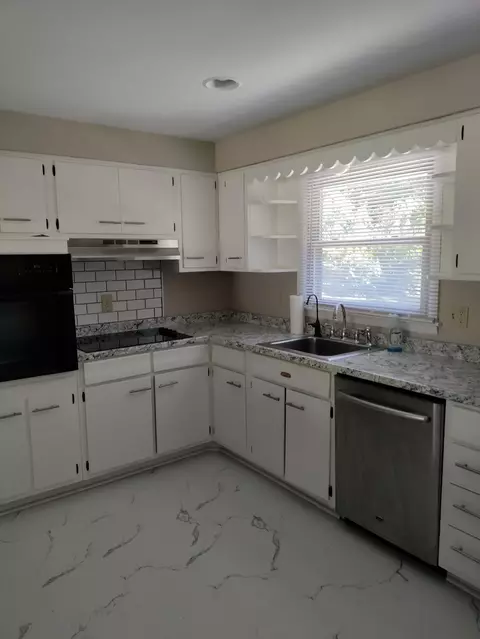 Kitchen - 2613 Summit Rd, Columbia, MO 65203 photo 1 of 3