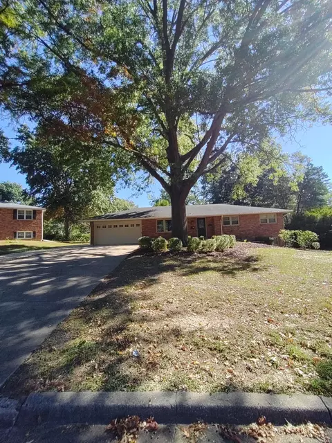 Exterior - 2613 Summit Rd, Columbia, MO 65203 photo 2 of 13