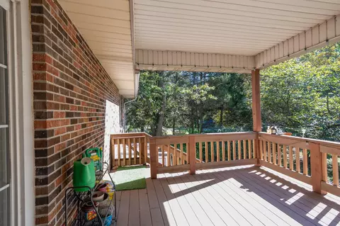 Exterior - 1913 Lakeview Dr, Fulton, MO 65251 photo 3 of 12