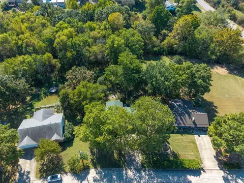 View/Area - 1913 Lakeview Dr, Fulton, MO 65251 photo 3 of 3
