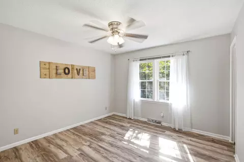 Bedroom - 1913 Lakeview Dr, Fulton, MO 65251 photo 1 of 4